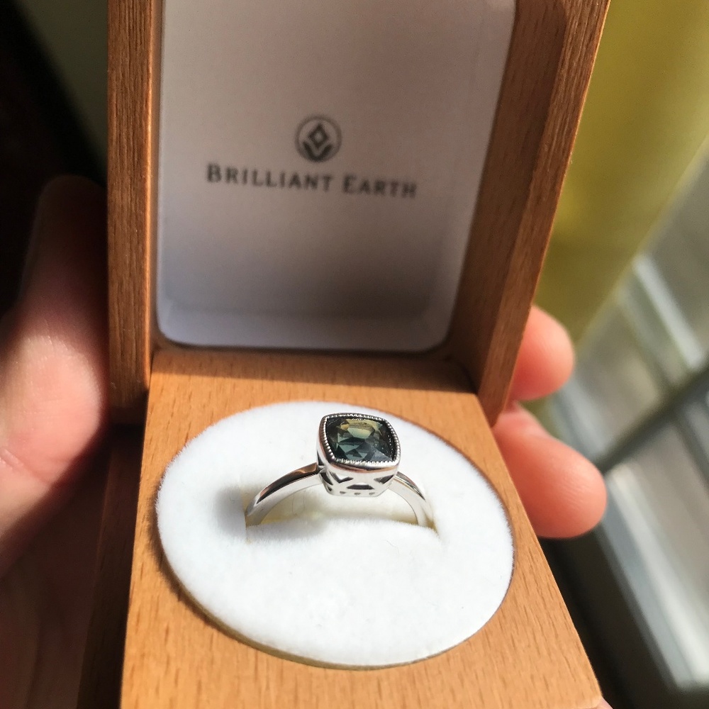 BRILLIANT EARTH Green Sapphire ENGAGEMENT RING